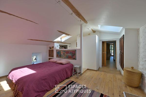 Ancienne ferme viticole revisitée avec atelier d’artiste et piscine