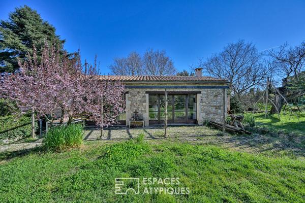 Ancienne ferme viticole revisitée avec atelier d’artiste et piscine