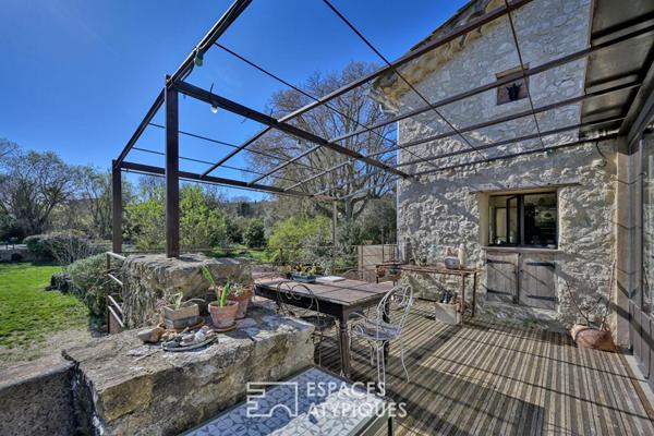 Ancienne ferme viticole revisitée avec atelier d’artiste et piscine