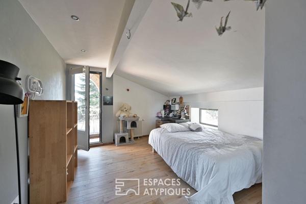 Ancienne ferme viticole revisitée avec atelier d’artiste et piscine