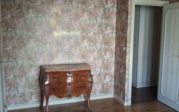 Maison à vendre    5 pièces •  Aussillon