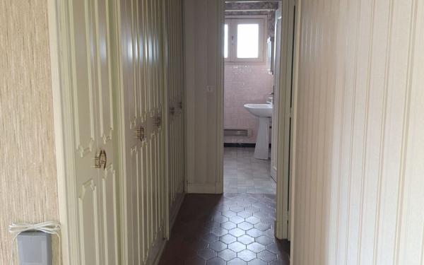 Maison à vendre    5 pièces •  Aussillon