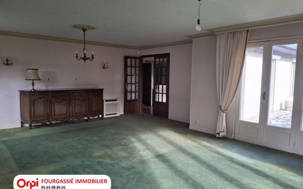 Maison à vendre    5 pièces •  Aussillon