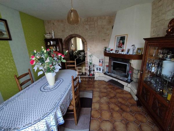 Maison et local commercial à Montpon-Ménestérol 8 pièces