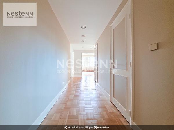 ORLEANS SAINT VINCENT / PARC PASTEUR - APPARTEMENT DE 200m2 environ avec ascenseur ! Double garage et cave - DPE D