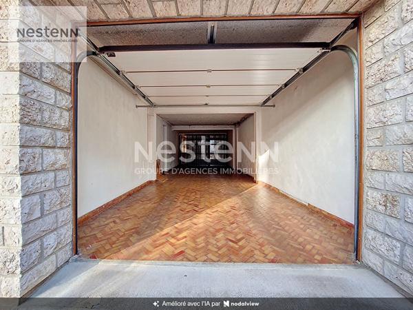 ORLEANS SAINT VINCENT / PARC PASTEUR - APPARTEMENT DE 200m2 environ avec ascenseur ! Double garage et cave - DPE D
