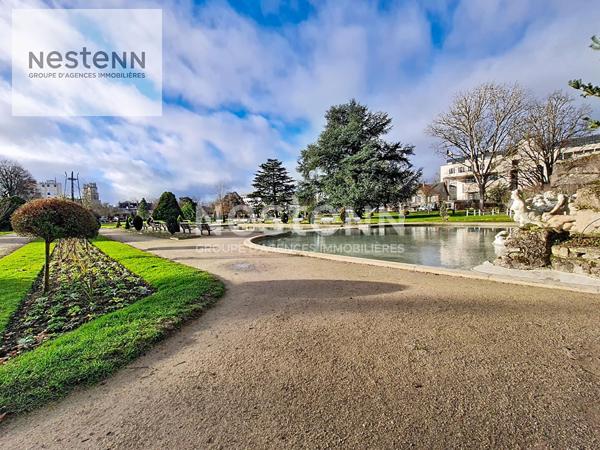 ORLEANS SAINT VINCENT / PARC PASTEUR - APPARTEMENT DE 200m2 environ avec ascenseur ! Double garage et cave - DPE D