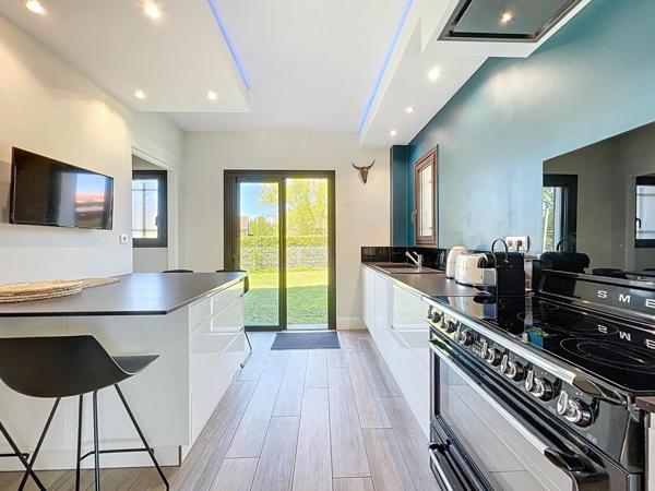 Magnifique maison avec dépendance et piscine