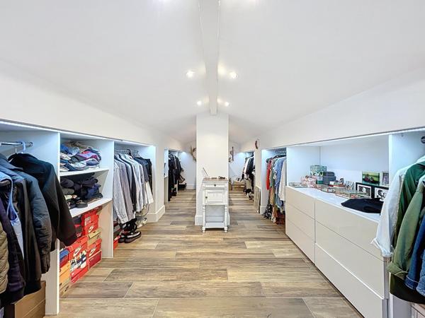 Magnifique maison avec dépendance et piscine