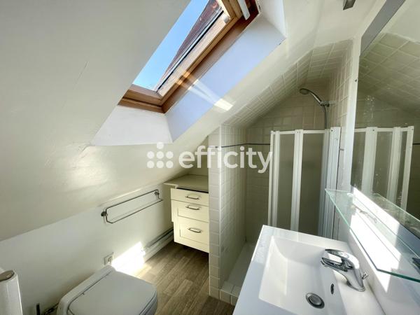 Maison
         5 pièces
        - 159 m² Exclusivité 720 000 € *