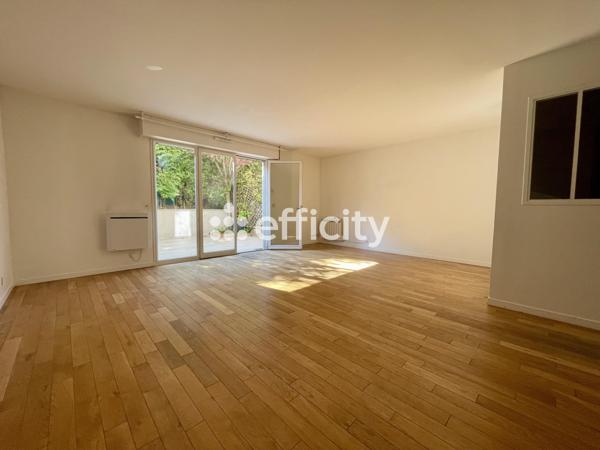 Maison
         5 pièces
        - 159 m² Exclusivité 720 000 € *