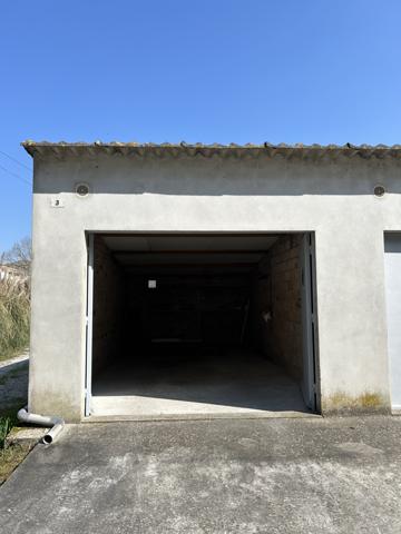 Garage 17 m² avec stationnement Bram (11150)