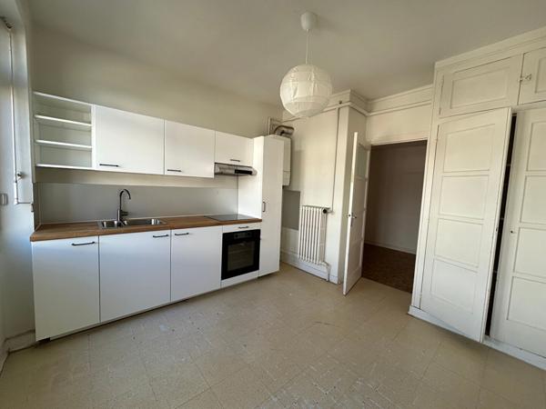 PROCHE BOUFFAY ET CATHEDRALE T3 ,  
Nantes 44000