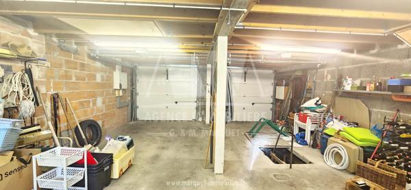 MAGNAC-SUR-TOUVRE - PAVILLON DE PLAIN-PIED DE 170 m² AVEC DOUBLE GARAGE SUR TERRAIN DE 2121 m²