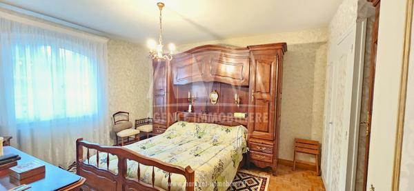 MAGNAC-SUR-TOUVRE - PAVILLON DE PLAIN-PIED DE 170 m² AVEC DOUBLE GARAGE SUR TERRAIN DE 2121 m²
