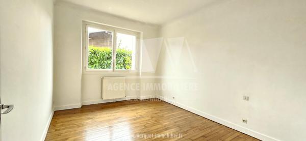 PUYMOYEN - 5 MINUTES D'ANGOULEME - CONFORTABLE PAVILLON SUR SOUS-SOL DE 155 m² SUR TERRAIN CLOS