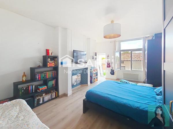 Maison de ville T4 + studio indépendant et garage