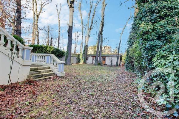 Maison à vendre  12 pièces - 230 m2 VILLEMOMBLE - 93