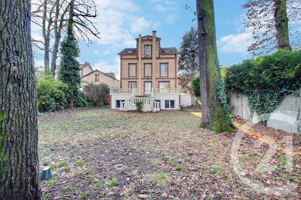 Maison à vendre  12 pièces - 230 m2 VILLEMOMBLE - 93