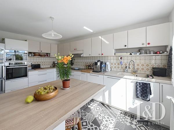 Royan centre : maison 140 m², 4 chambres, terrrain 660m²