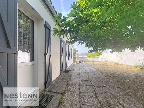 Maison à vendre à La Guérinière - 2 pièces avec jardin et garage