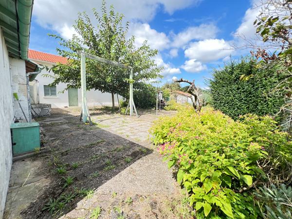 Sur 1 319 m² de terrain : Propriété Arvert | LA TREMBLADE IMMO