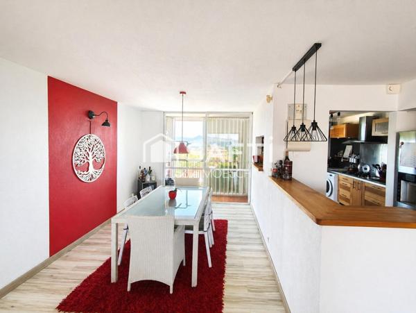 Magnifique T4 avec salon traversant et sa vue mer !