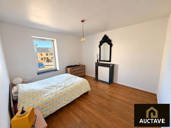 Maison en pierre avec 3 chambres, jardin et dépendances , Pre en pail