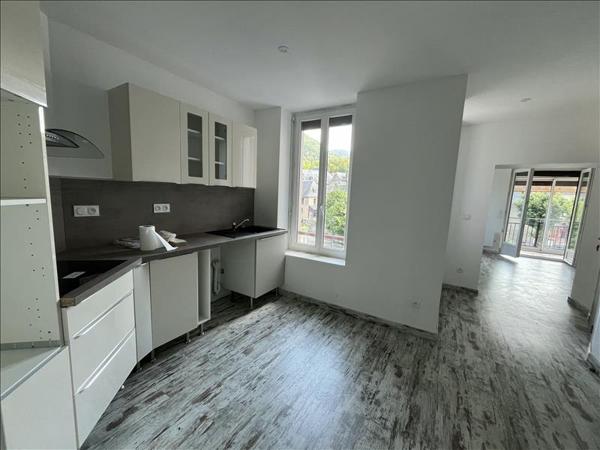Appartement à louer 758 € CC ARREAU 3 p 67 m² DPE C