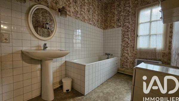 Immeuble à vendre 251 m² Maurs