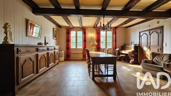 Immeuble à vendre 251 m² Maurs