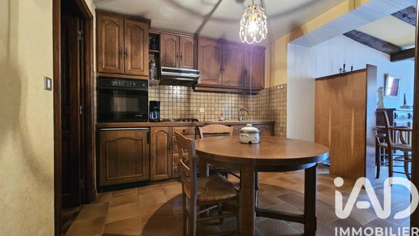 Immeuble à vendre 251 m² Maurs
