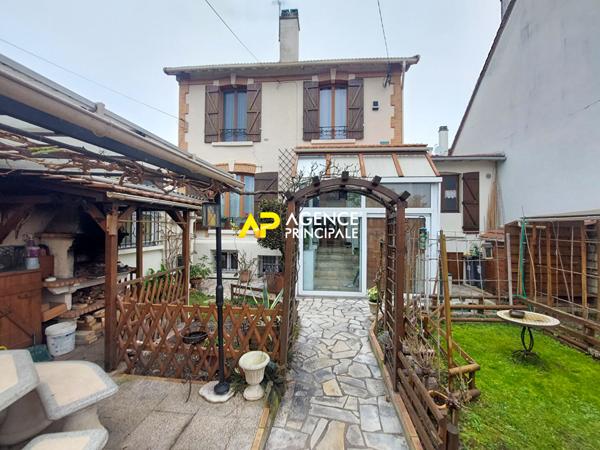 BEZONS _ Maison 5 pièces 85 m2 €330 000 ** - Référence 4370