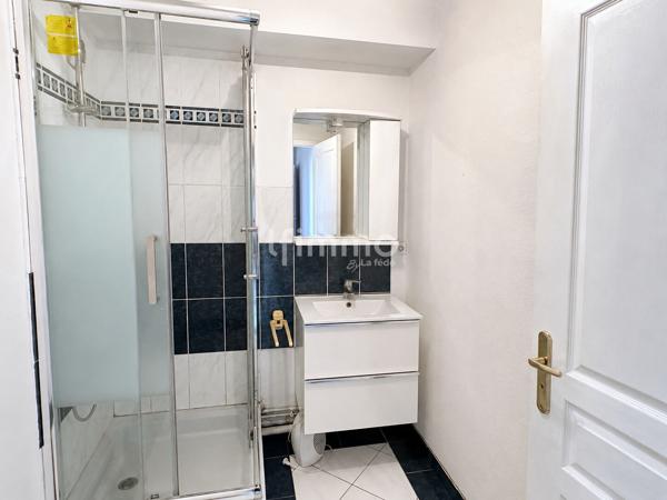 Appartement 4 pièces avec balcon et garage – Secteur frontalier