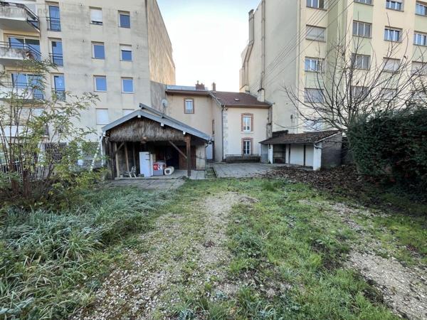 Immeuble à vendre à Besançon dans le Doubs (25000), ref : 25004-1290   
Les Chaprais