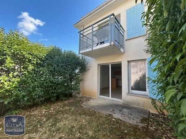 Appartement à louer 2 pièces 35.59m² Saujon (17600)