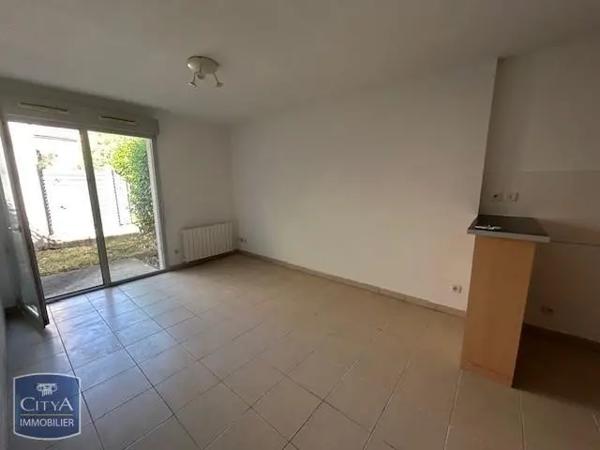 Appartement à louer 2 pièces 35.59m² Saujon (17600)