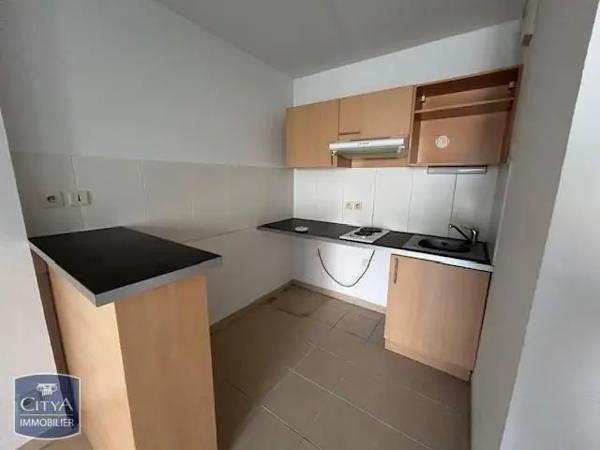 Appartement à louer 2 pièces 35.59m² Saujon (17600)