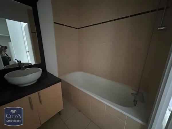 Appartement à louer 2 pièces 35.59m² Saujon (17600)