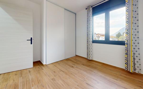 Maison à vendre    5 pièces •  Cluses