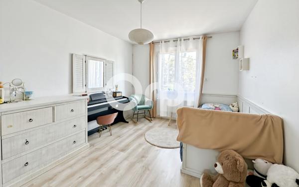 Maison à vendre    7 pièces • 186 m2 Mantes-la-Jolie