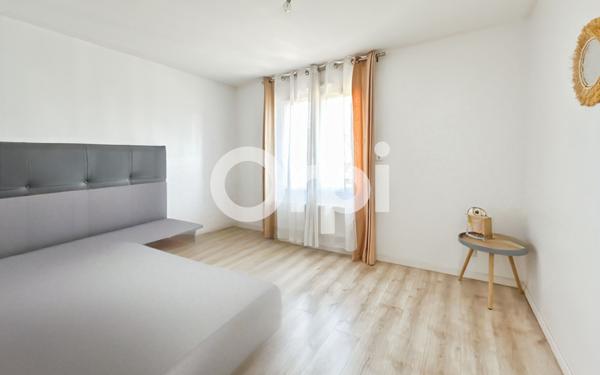 Maison à vendre    7 pièces • 186 m2 Mantes-la-Jolie