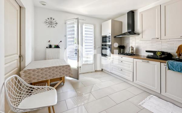 Maison à vendre    7 pièces • 186 m2 Mantes-la-Jolie