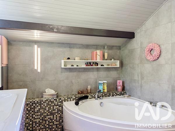 Maison à vendre 5 pièces 132 m² Villaz