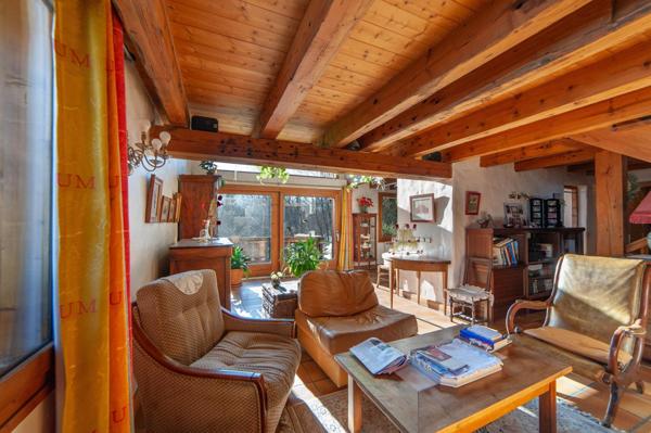 Chalet 9 pièces 180 m² ( 290 m² utiles )