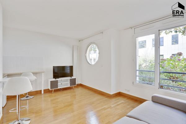 A LOUER - BAIL MEUBLÉ - STUDIO A COURBEVOIE GARE
