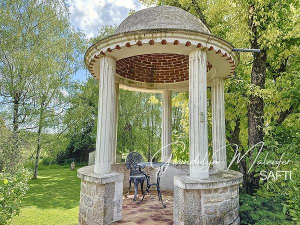 MAGNIFIQUE DOMAINE  AU COEUR DU VAL D'AMOUR