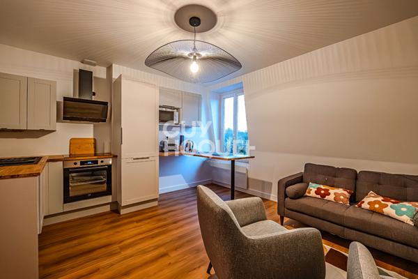 Écrin rénové au coeur de Chantilly, vue dégagée et dernier étage