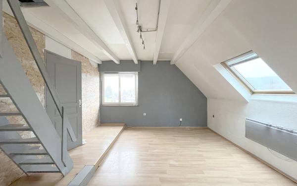 Appartement à vendre    3 pièces • 75 m2 Gresswiller