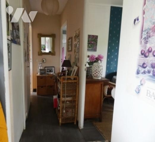 PROXIMITE IMMEDIATE DE L'AIGLE. A SAINT SULPICE SUR RISLE. Pavillon construit en 1973,